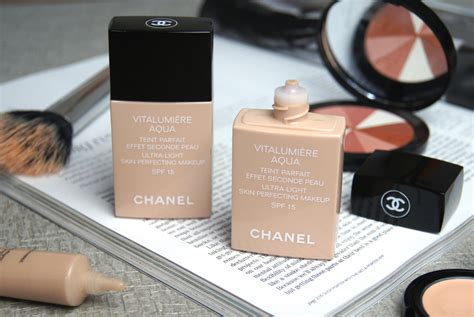 chanel foundation reviews vitalumiere aqua|Chanel vitalumiere aqua shades.